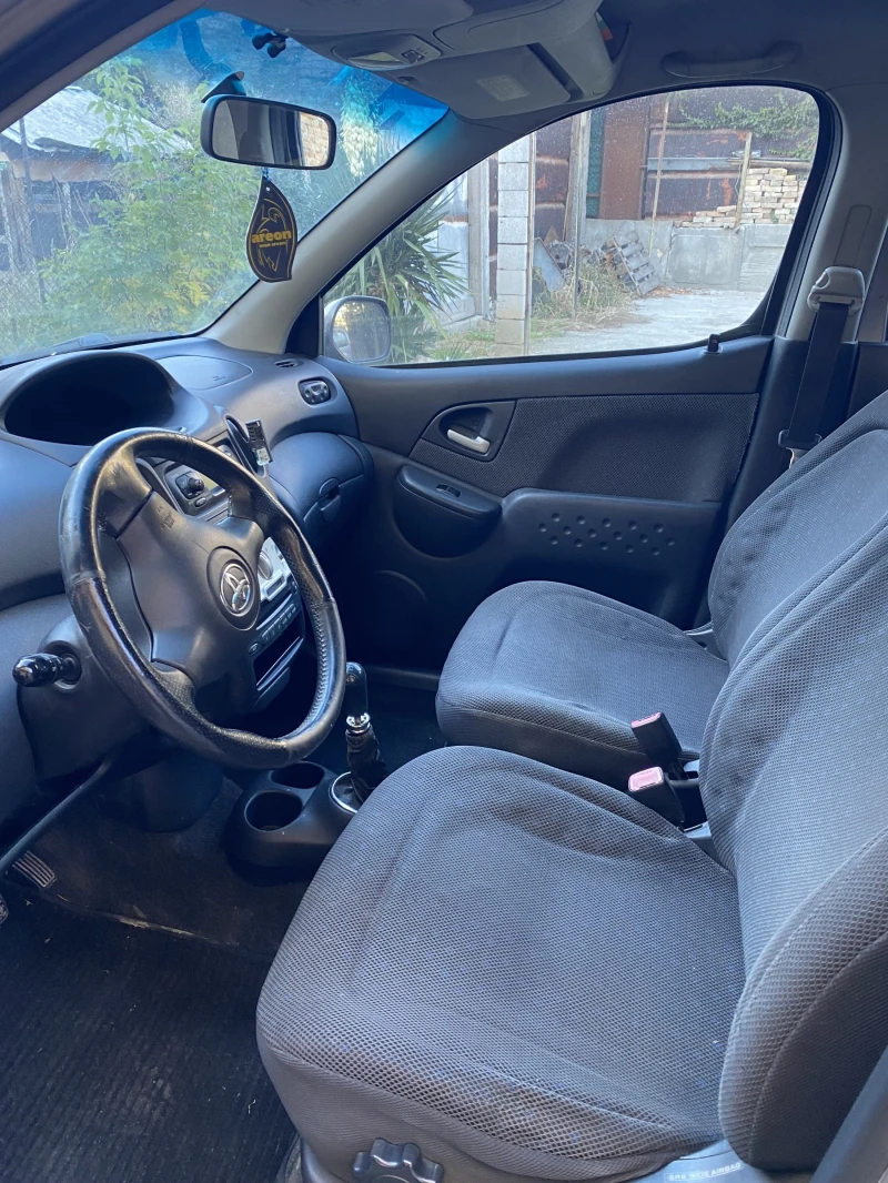 Toyota Yaris verso 1.4 D4D, снимка 8 - Автомобили и джипове - 48694701