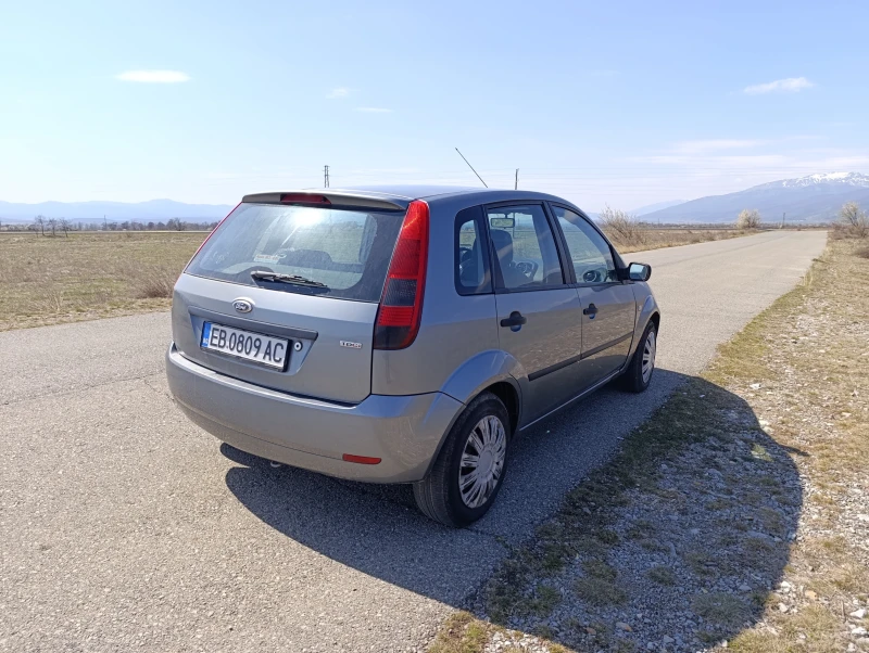 Ford Fiesta 1.40 Дизел, снимка 3 - Автомобили и джипове - 49596456