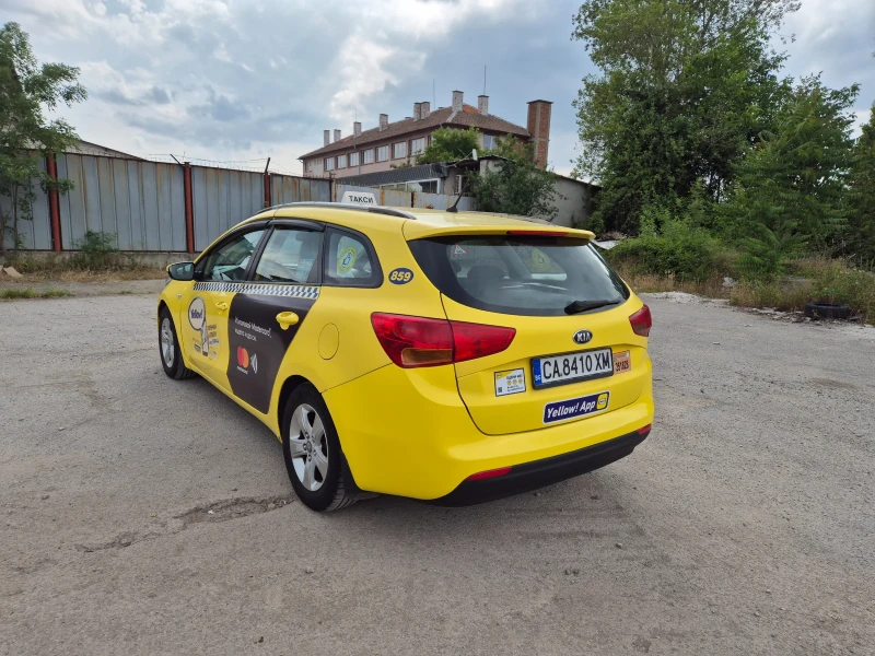 Kia Ceed 1.4 Газ!, снимка 3 - Автомобили и джипове - 52578527