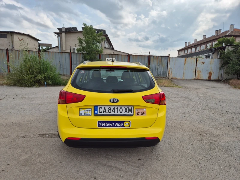 Kia Ceed 1.4 Газ!, снимка 4 - Автомобили и джипове - 52578527
