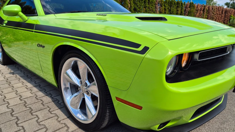 Dodge Challenger 5.7 HEMI / RT+ , снимка 8 - Автомобили и джипове - 52093911