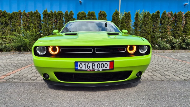 Dodge Challenger 5.7 HEMI / RT+ , снимка 6 - Автомобили и джипове - 52093911