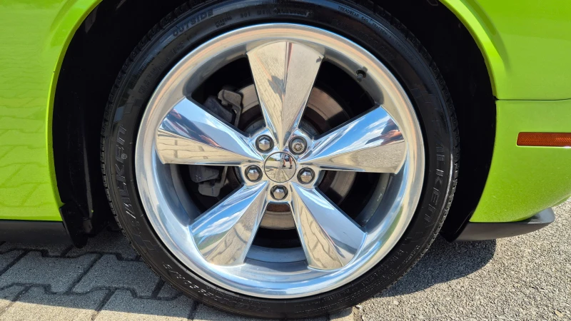 Dodge Challenger 5.7 HEMI / RT+ , снимка 9 - Автомобили и джипове - 52093911