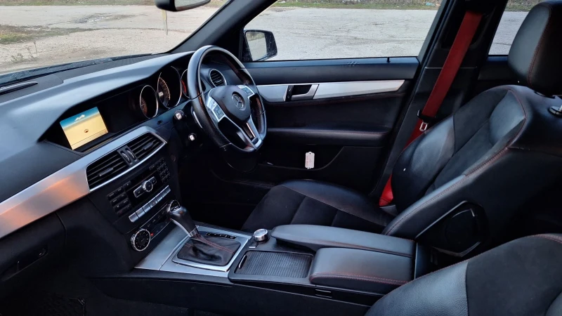 Mercedes-Benz C 200 CDI AMG-Line, снимка 15 - Автомобили и джипове - 52188564