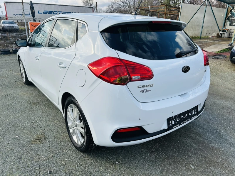 Kia Ceed 1.6 CRDi* FACELIFT* EURO5, снимка 3 - Автомобили и джипове - 52667604