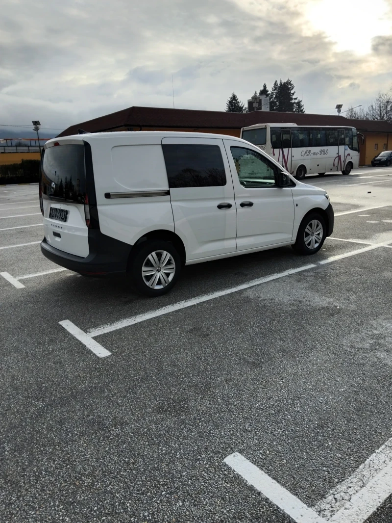 VW Caddy, снимка 10 - Автомобили и джипове - 52680379