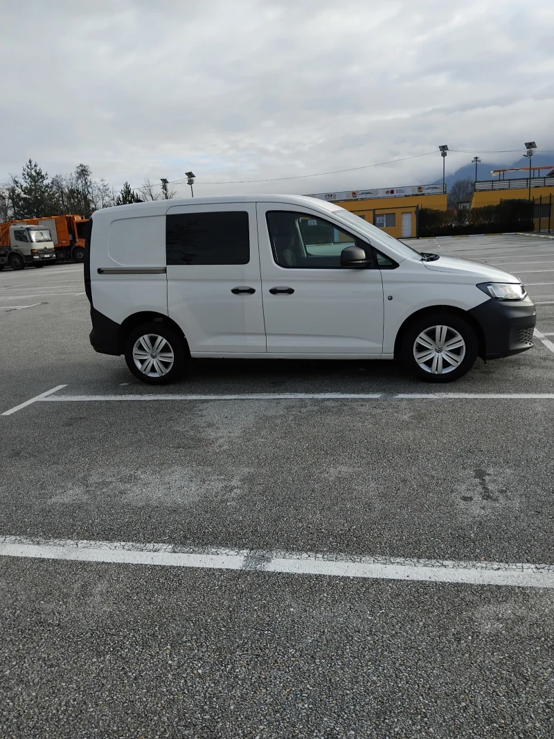 VW Caddy, снимка 11 - Автомобили и джипове - 52680379