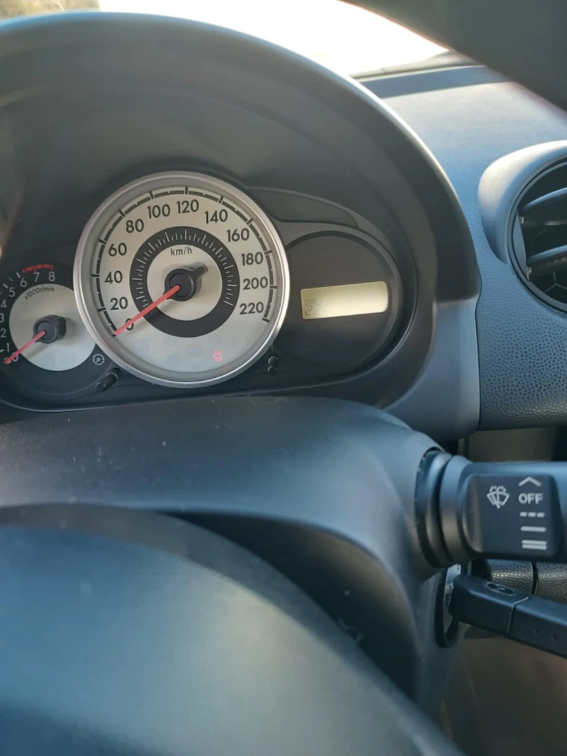 Mazda 2, снимка 12 - Автомобили и джипове - 52697275