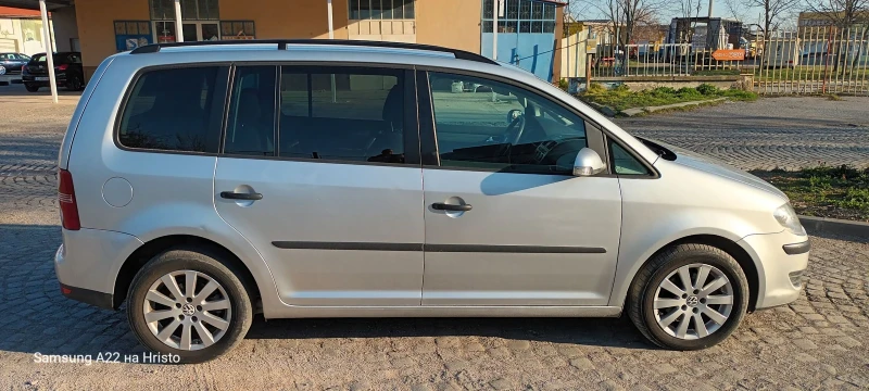 VW Touran 1.9  105к.с., снимка 3 - Автомобили и джипове - 52801368