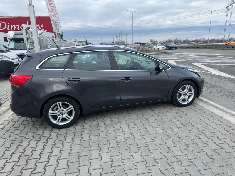 Kia Ceed 1.6 i, снимка 4 - Автомобили и джипове - 53052137