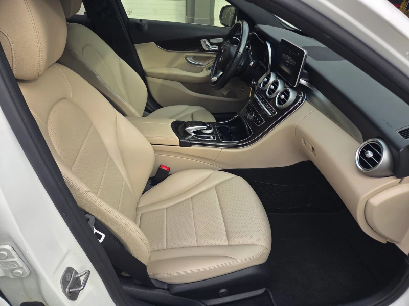 Mercedes-Benz C 300 AMG, снимка 15 - Автомобили и джипове - 53121157