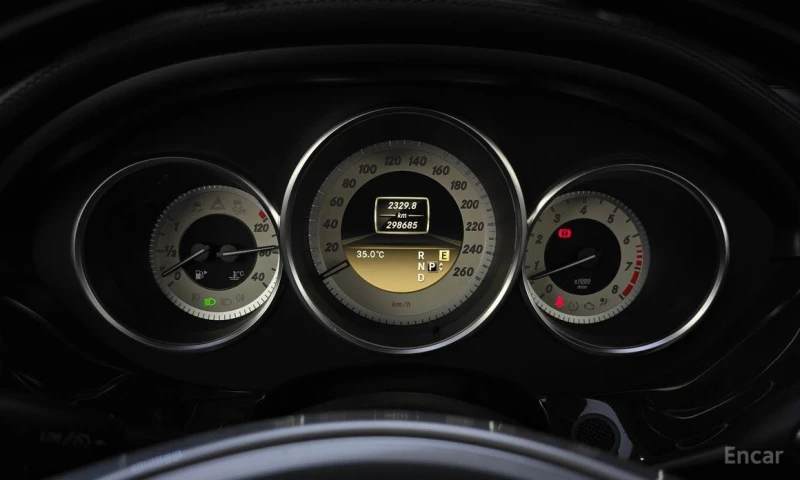 Mercedes-Benz CLS, снимка 8 - Автомобили и джипове - 53361112