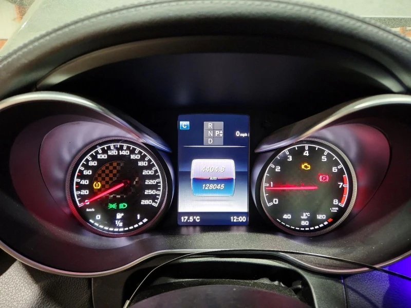 Mercedes-Benz C 450 AMG AMG* BURMESTER* 4MATIC* FULL, снимка 11 - Автомобили и джипове - 53441527