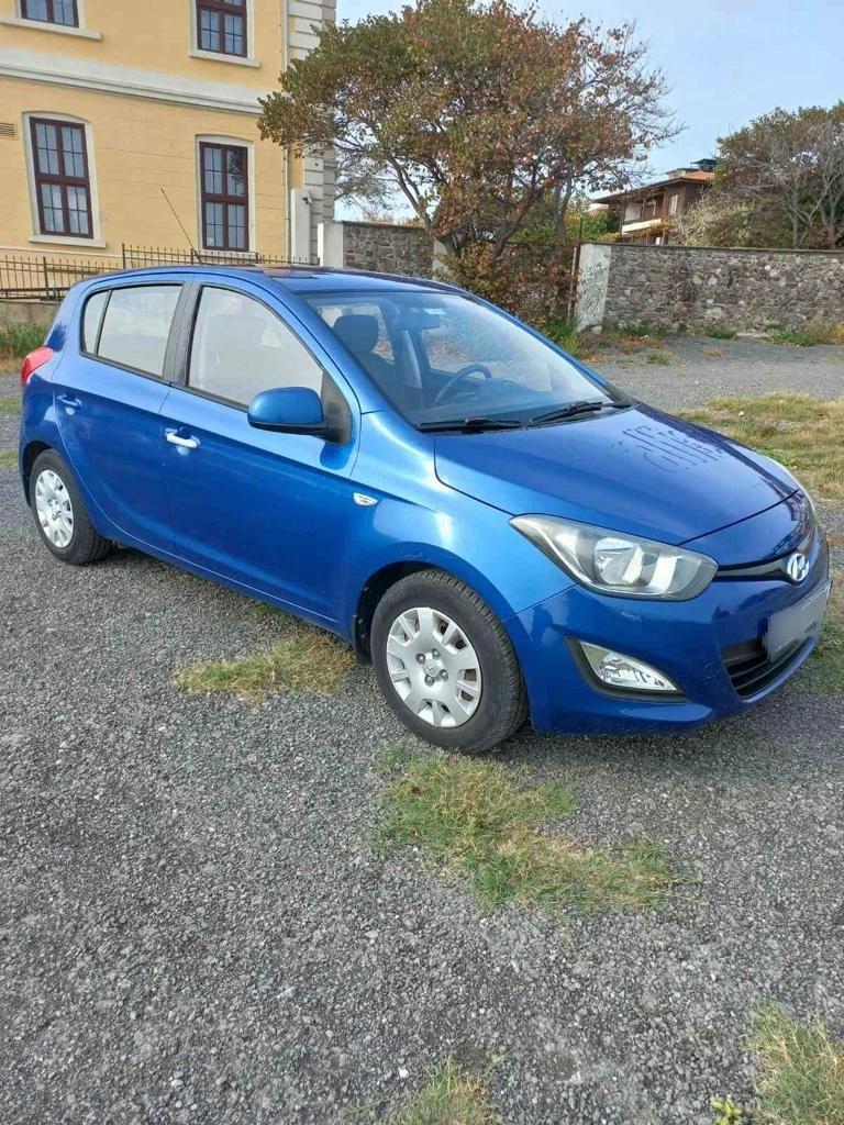 Hyundai I20, снимка 4 - Автомобили и джипове - 47184521