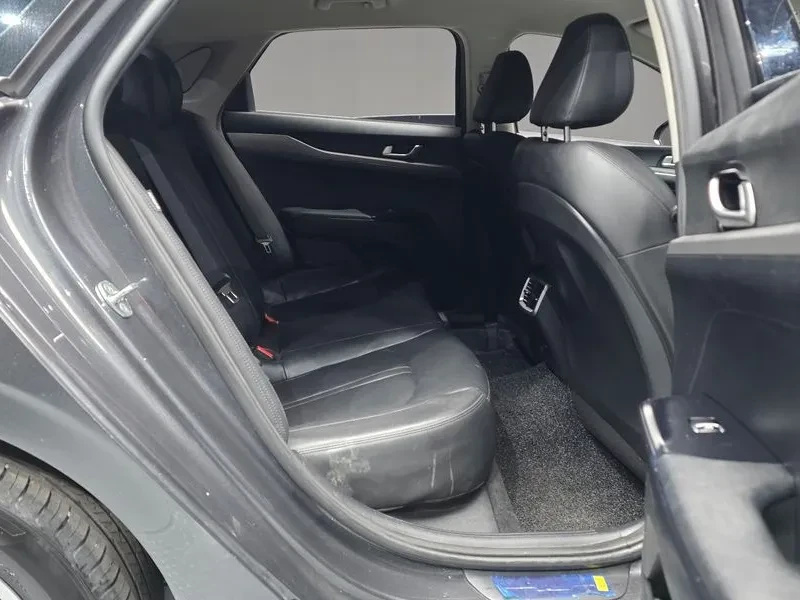 Kia K5 2.0 Lpi Trendy, снимка 12 - Автомобили и джипове - 55739289