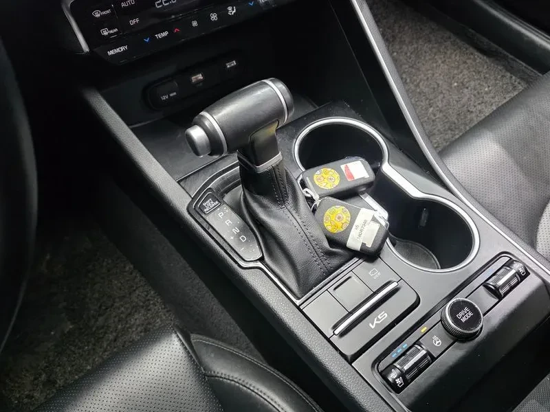 Kia K5 2.0 Lpi Trendy, снимка 9 - Автомобили и джипове - 55739289