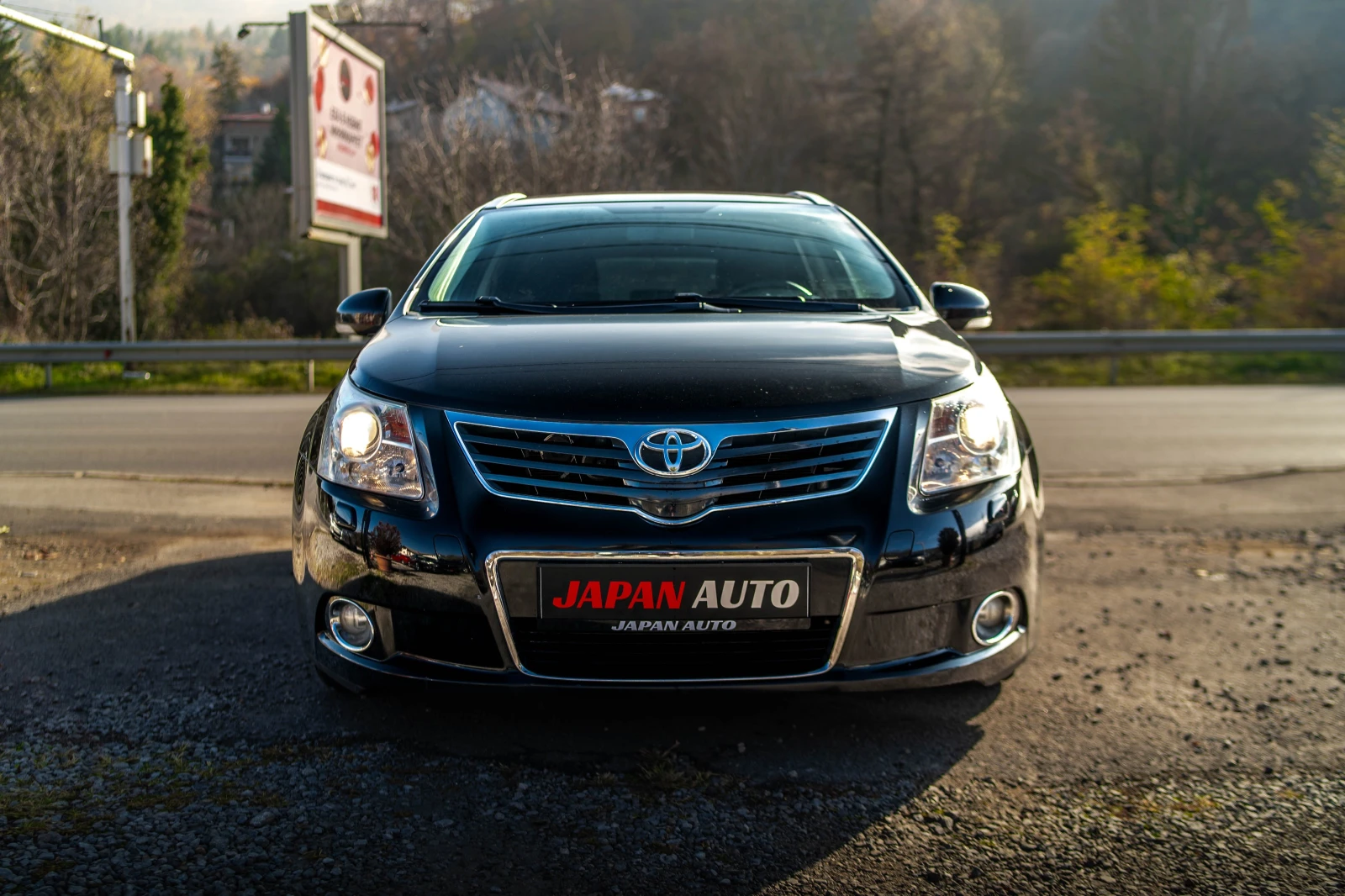 Toyota Avensis 1.8i 147HP СУПЕР СЪСТОЯНИЕ! ГАРАНЦИЯ 3м ИЛИ 3000км - изображение 2