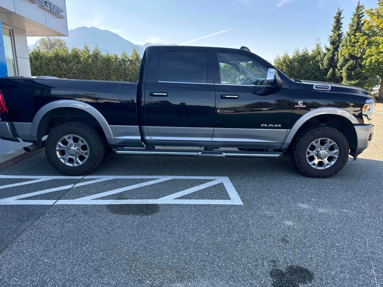 Dodge RAM 3500 CARFAX* АВТОФИНАНСИРАНЕ* БЕЗ ПЪРВОНАЧАЛНА ВНОСКА*  - изображение 3