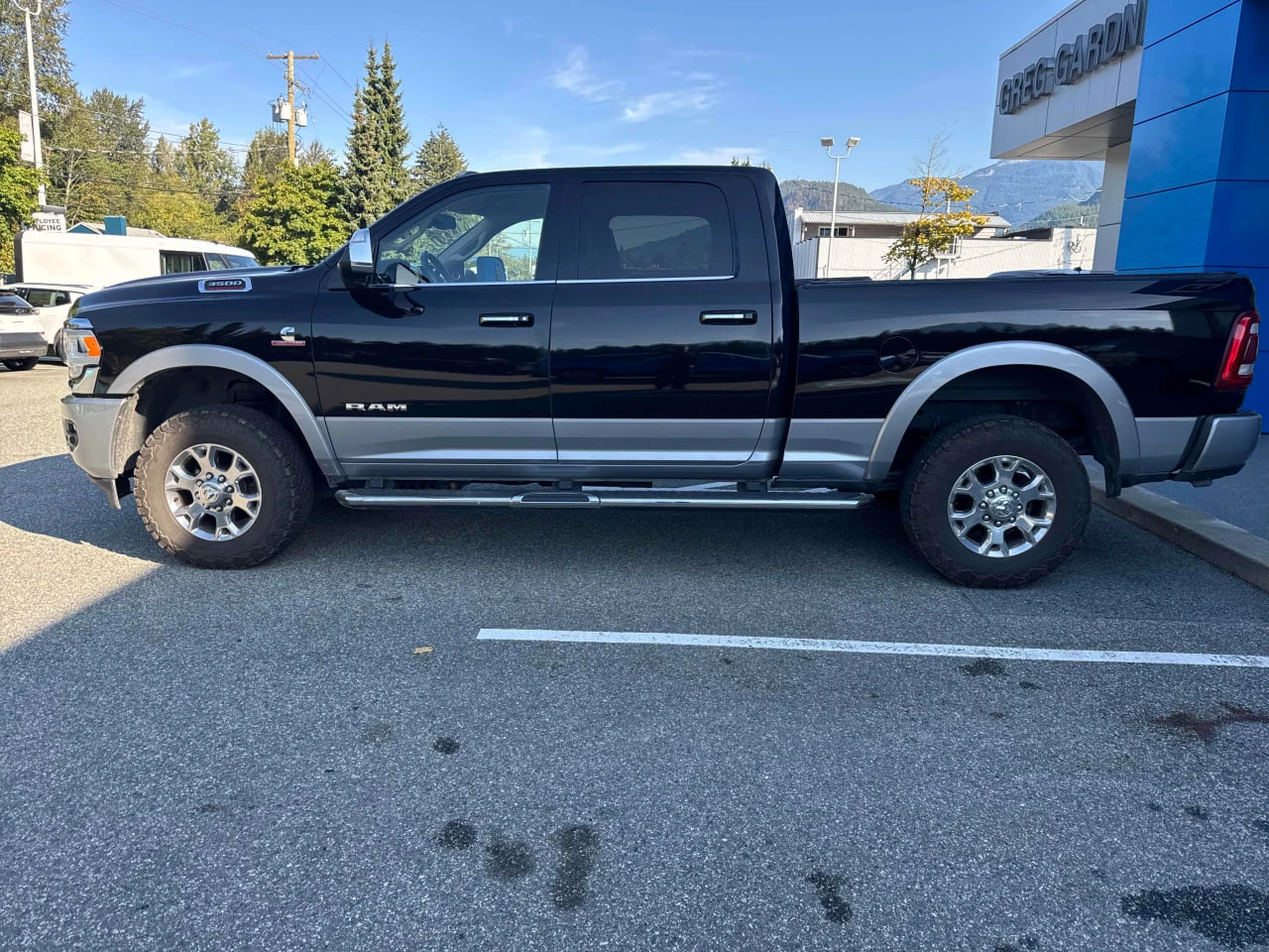 Dodge RAM 3500 CARFAX* АВТОФИНАНСИРАНЕ* БЕЗ ПЪРВОНАЧАЛНА ВНОСКА*  - изображение 2