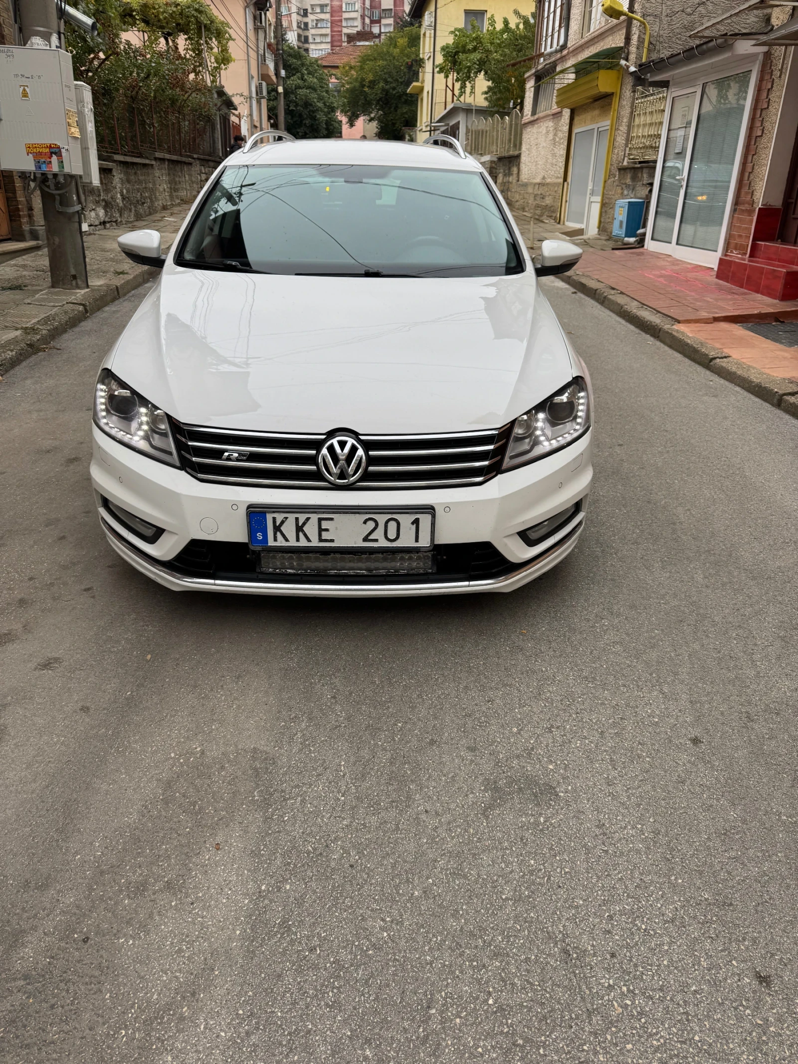 VW Passat R Line 4.4 | Mobile.bg   1