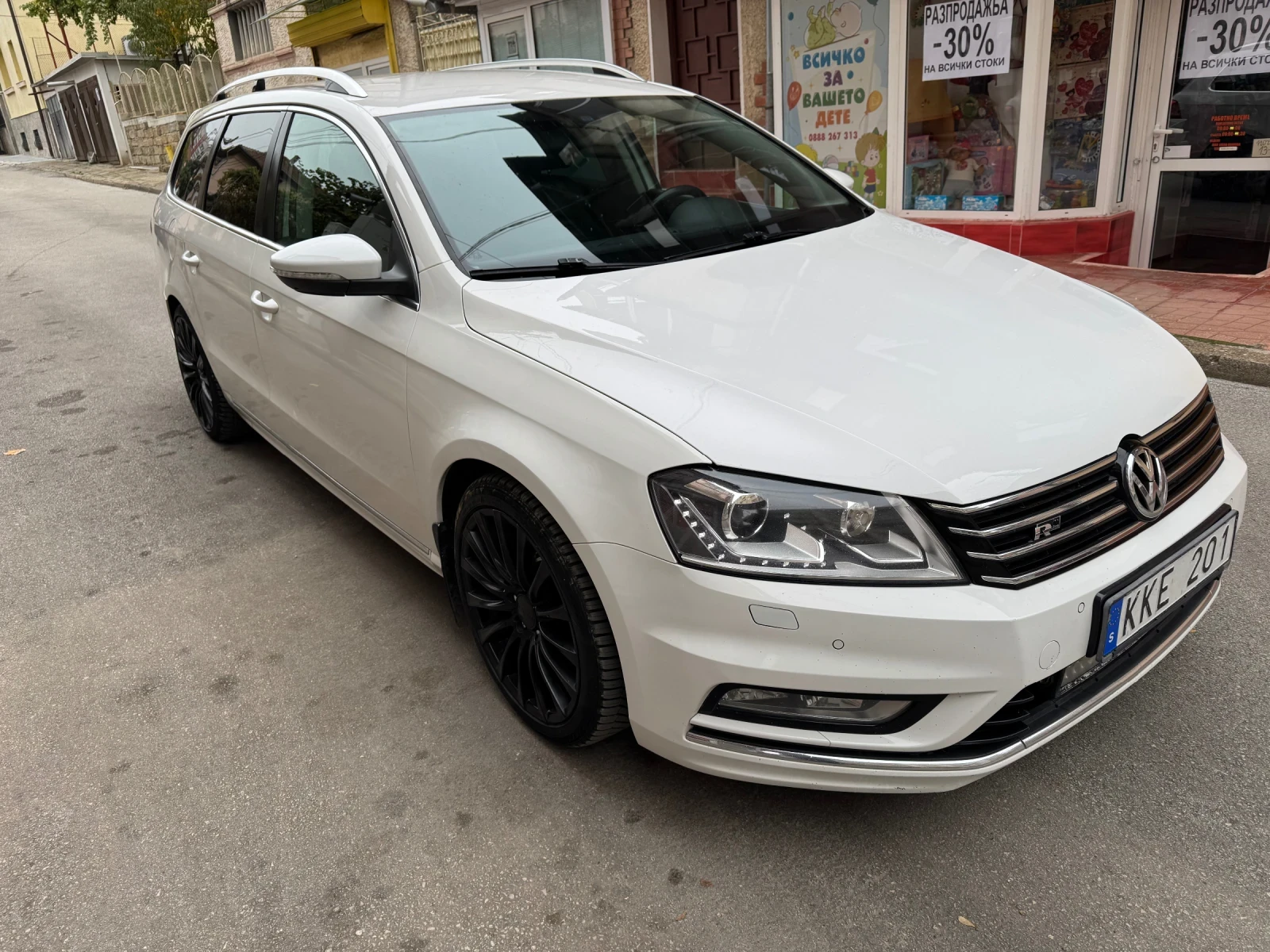 VW Passat R Line 4.4 - изображение 3