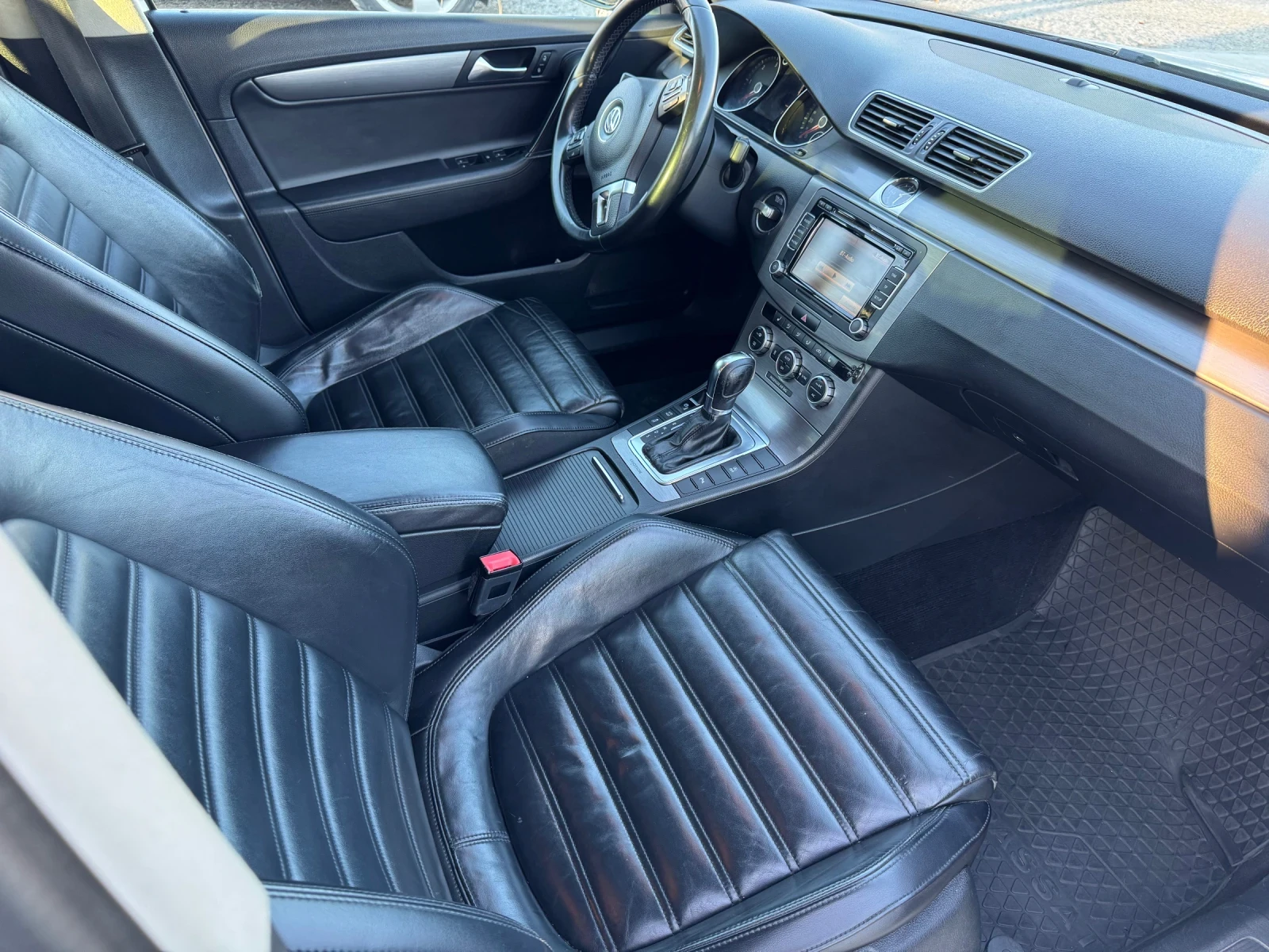 VW Passat R Line 4.4 - изображение 8
