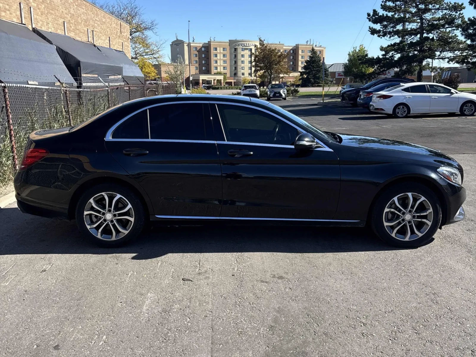 Mercedes-Benz C 300 * 4MATIC * CARFAX * БЕЗ ПЪРВОНАЧАЛНА ВНОСКА - изображение 5