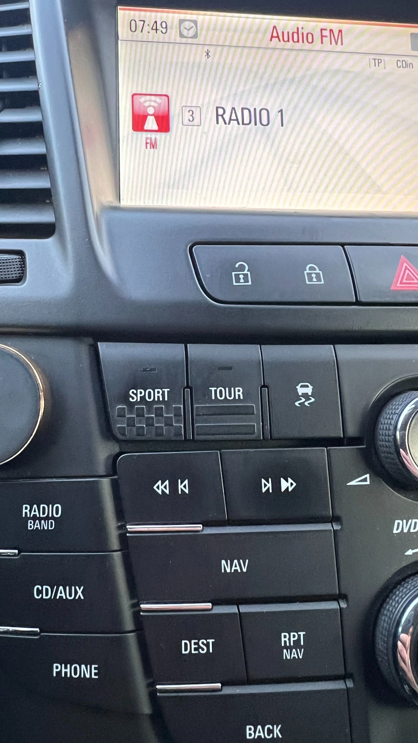 Opel Insignia комби - изображение 5