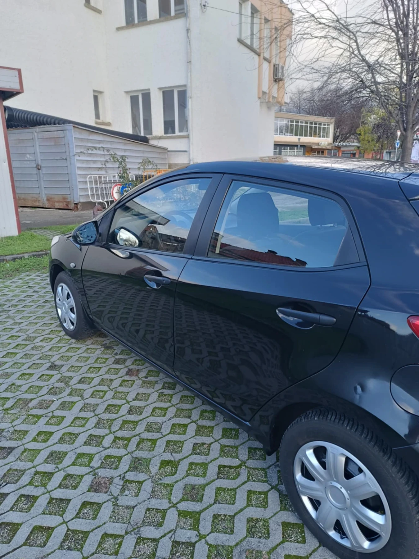 Mazda 2  - изображение 9