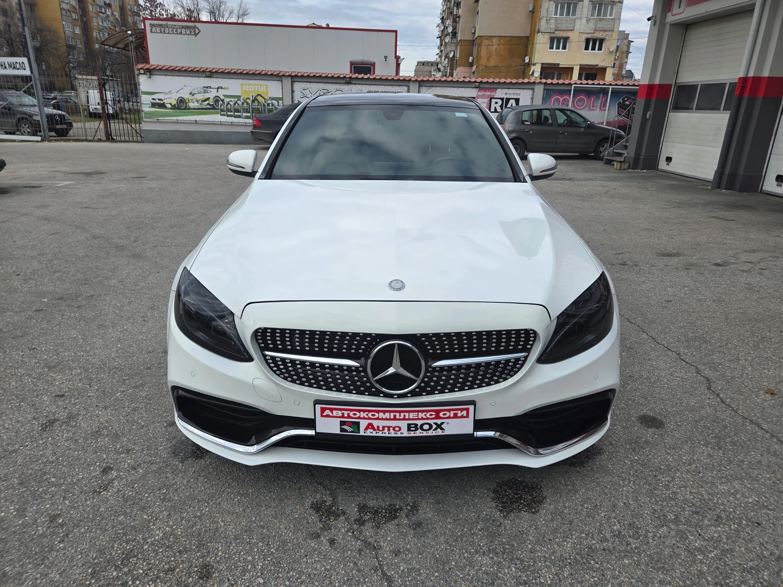 Mercedes-Benz C 300 AMG - изображение 8