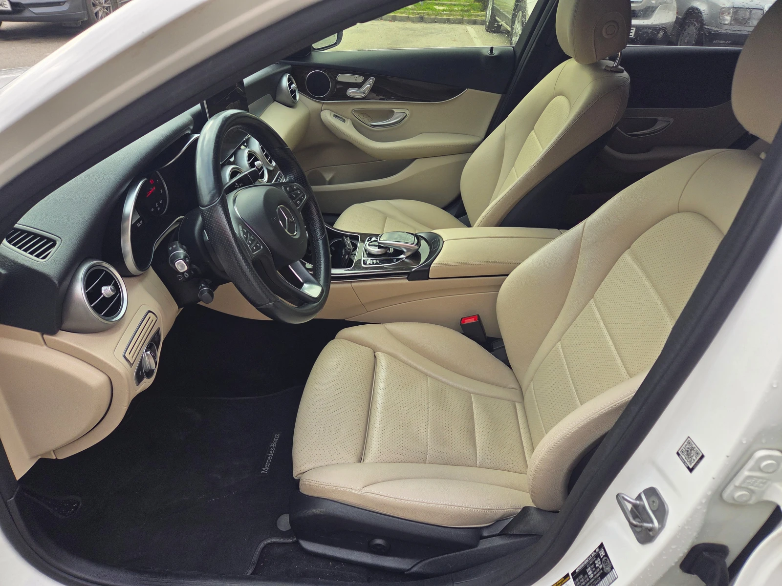 Mercedes-Benz C 300 AMG - изображение 10