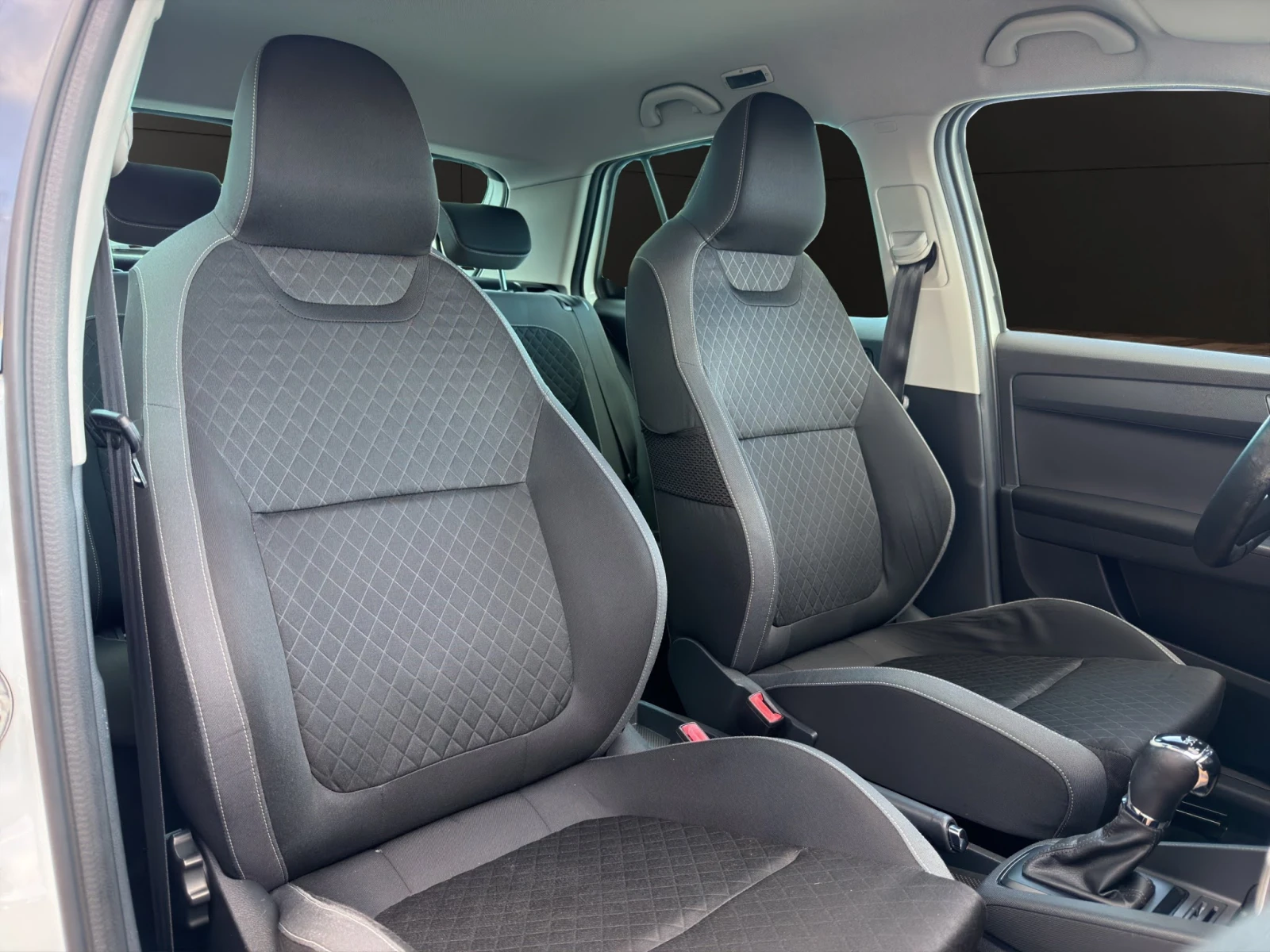 Skoda Fabia 1.4TDI DSG BICOLOR AMBITION | Mobile.bg � ����������� 12