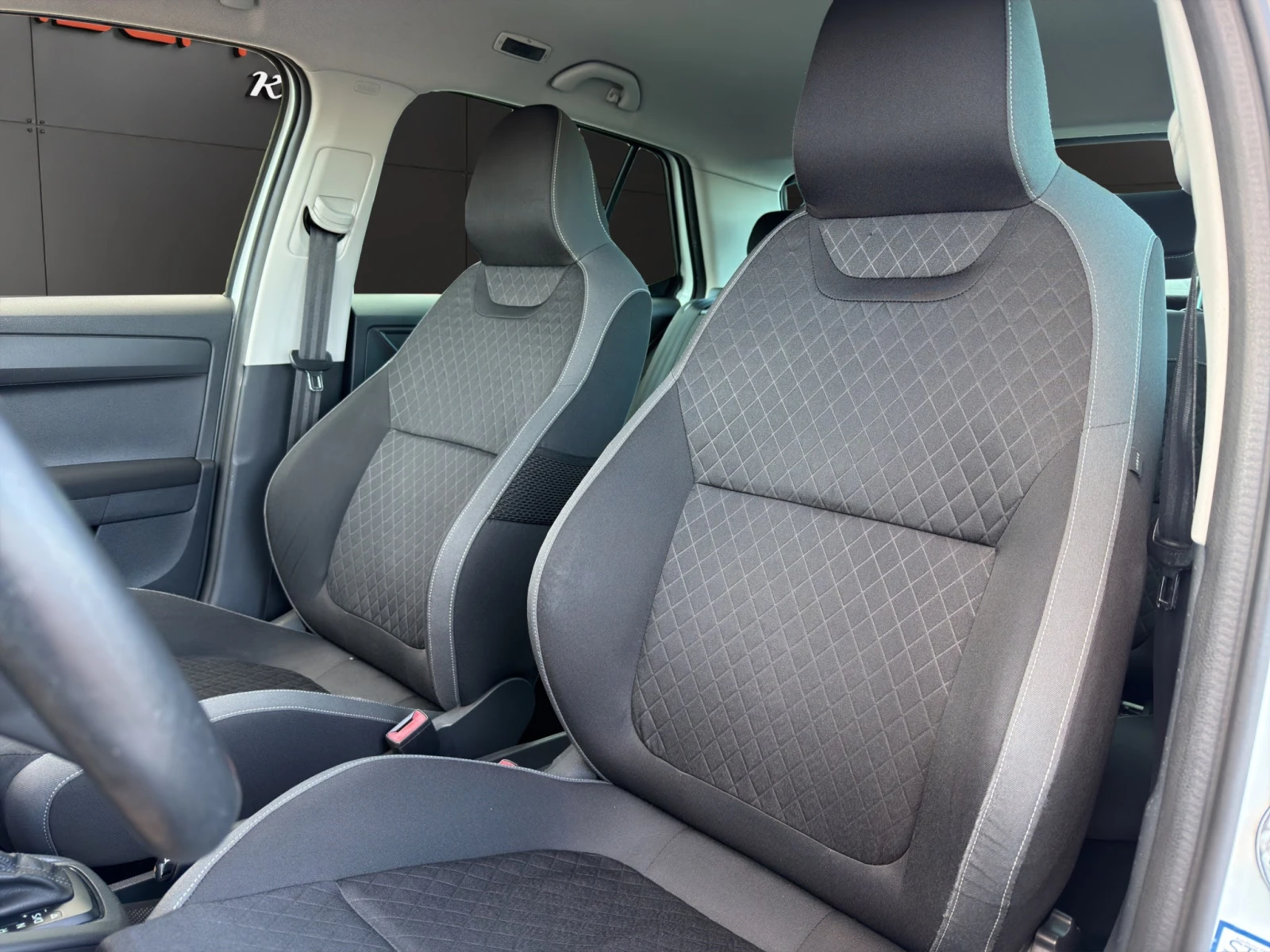 Skoda Fabia 1.4TDI DSG BICOLOR AMBITION | Mobile.bg � ����������� 9