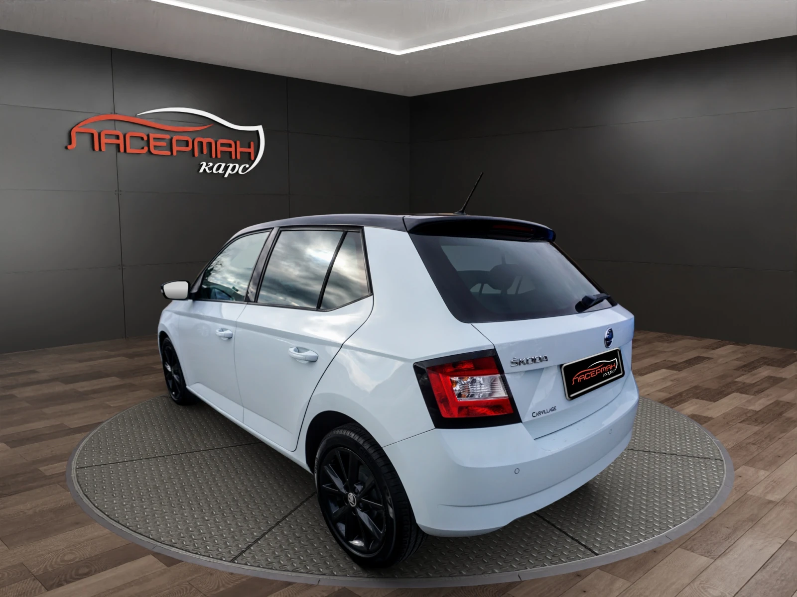 Skoda Fabia 1.4TDI DSG BICOLOR AMBITION - изображение 4