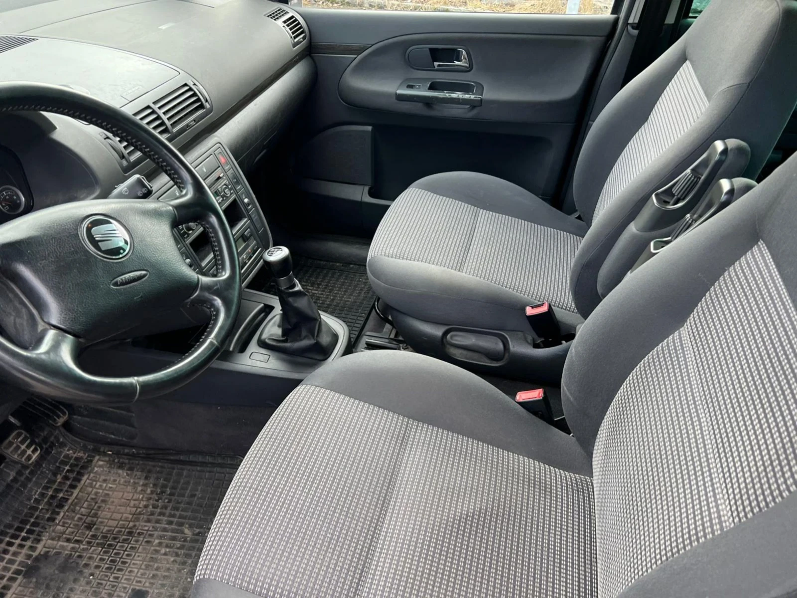 Seat Alhambra 1.9tdi 6sk - изображение 4