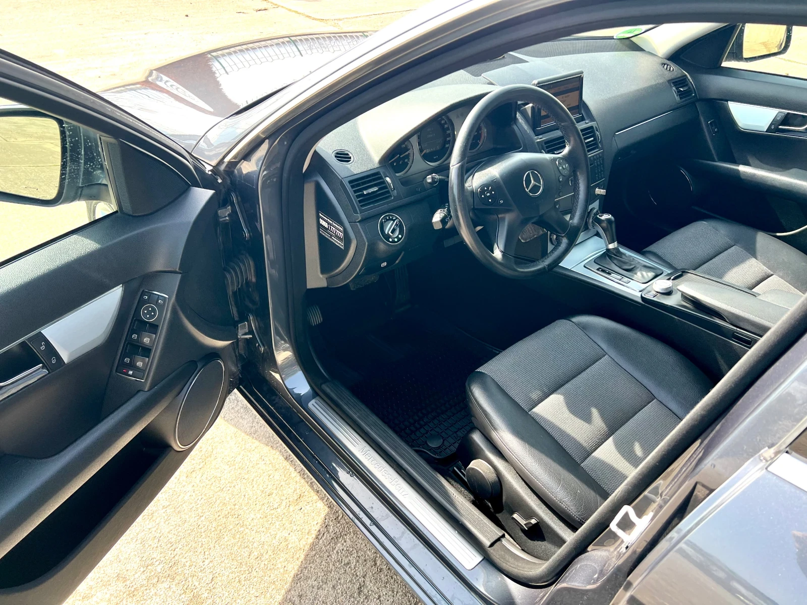 Mercedes-Benz C 220 AVANTGARDE , снимка 7 - Автомобили и джипове - 53711039