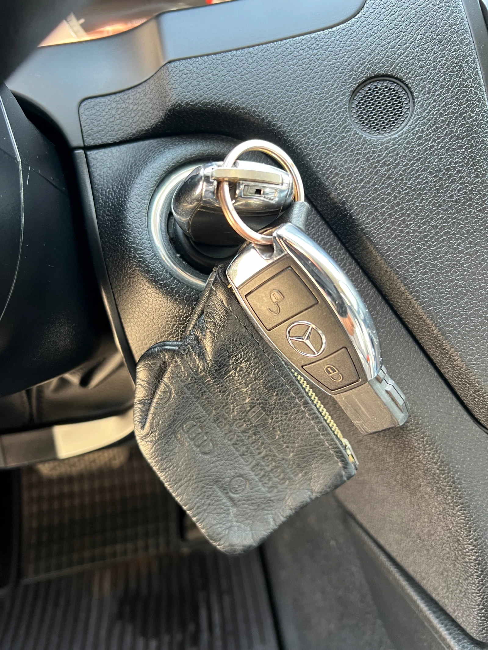 Mercedes-Benz C 220 AVANTGARDE , снимка 15 - Автомобили и джипове - 53711039