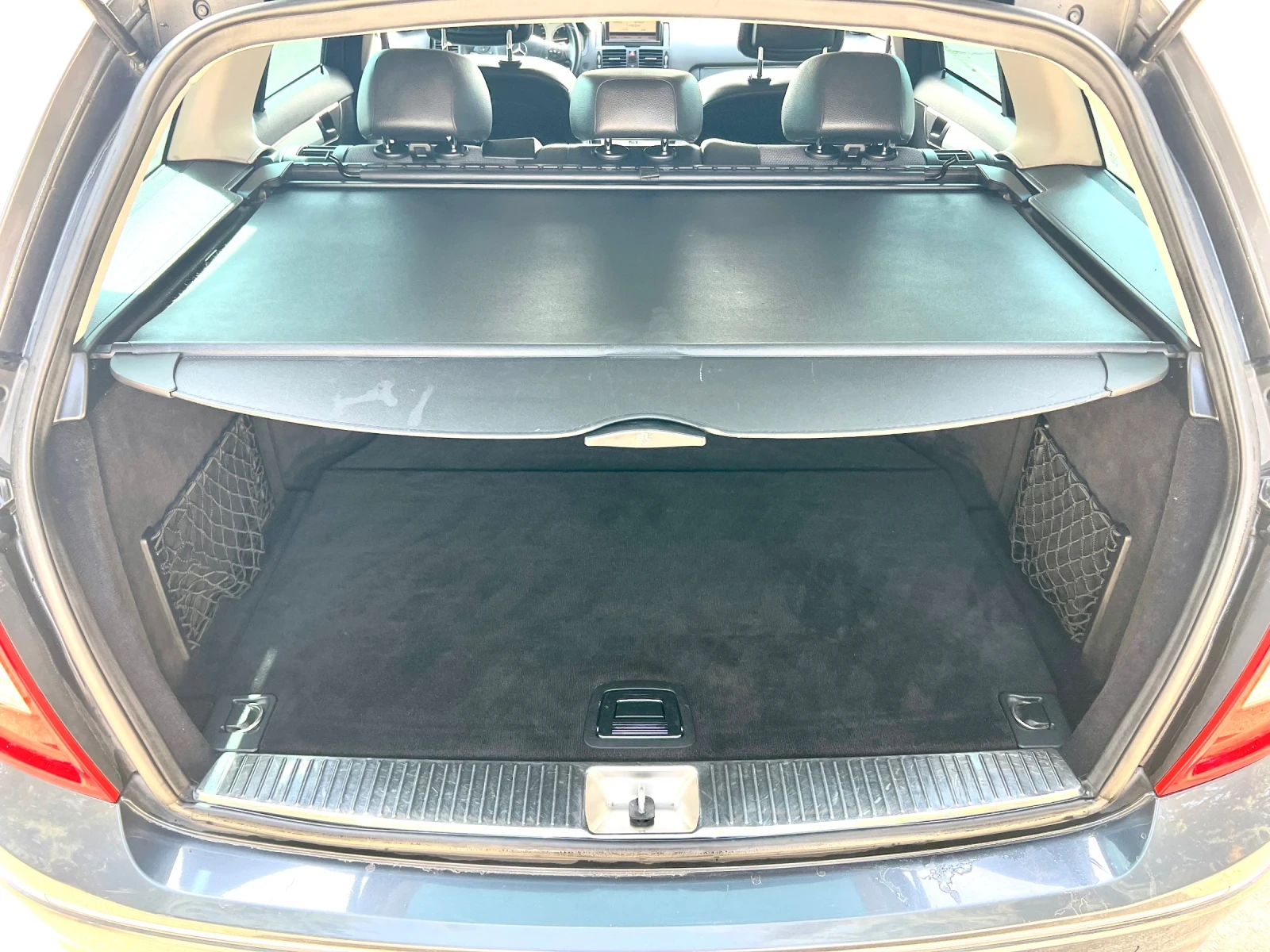 Mercedes-Benz C 220 AVANTGARDE , снимка 17 - Автомобили и джипове - 53711039