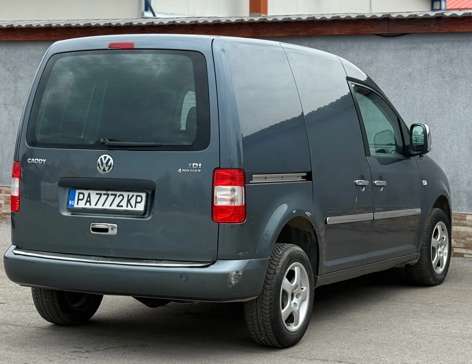 VW Caddy, снимка 4 - Автомобили и джипове - 54202379