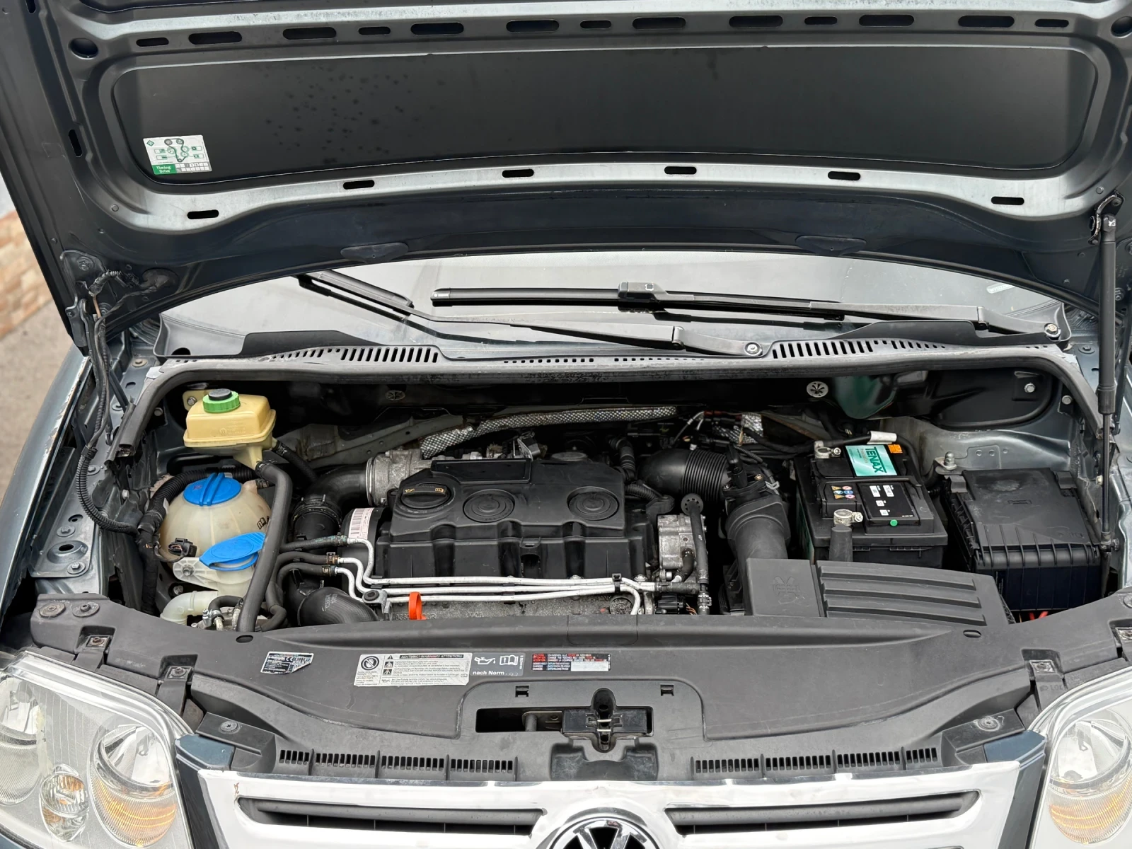 VW Caddy, снимка 11 - Автомобили и джипове - 54202379