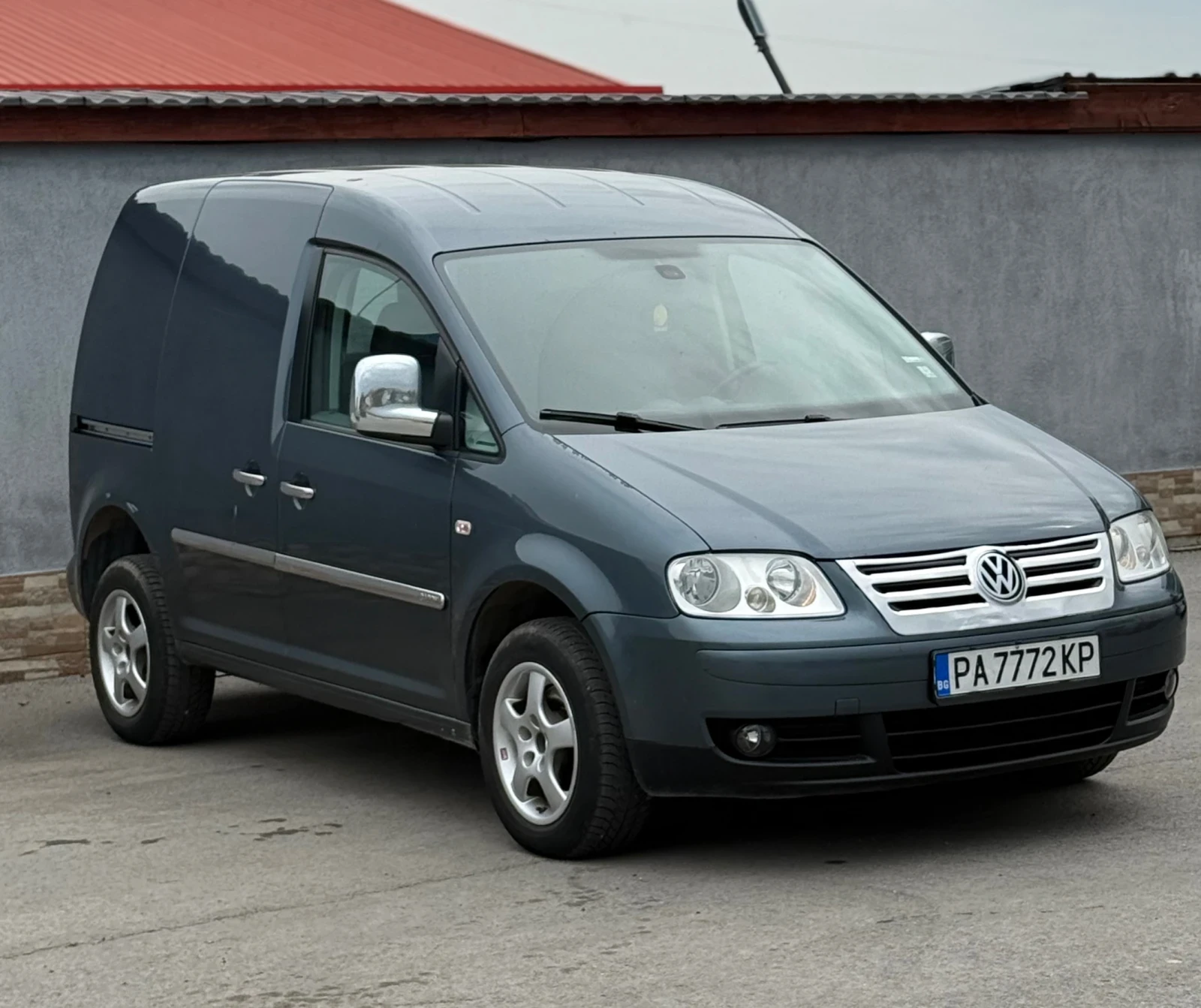 VW Caddy, снимка 2 - Автомобили и джипове - 54202379
