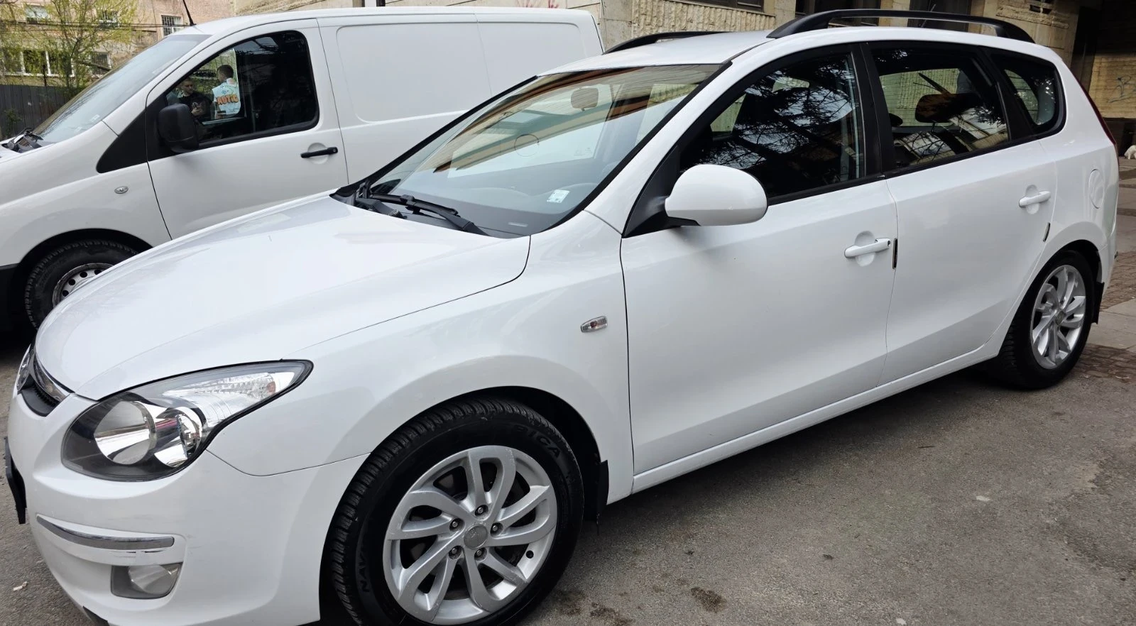 Hyundai I30 CW, снимка 9 - Автомобили и джипове - 54333350