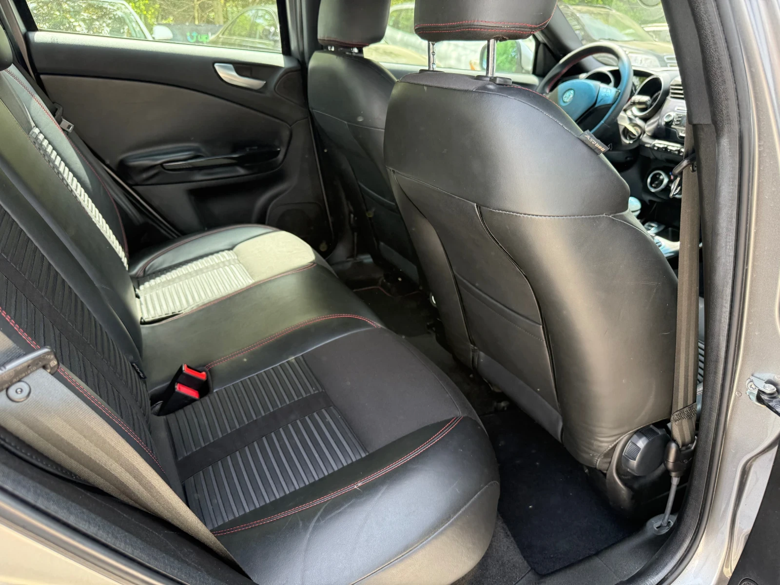 Alfa Romeo Giulietta 2.0JTD - 140к.с., снимка 14 - Автомобили и джипове - 54466616