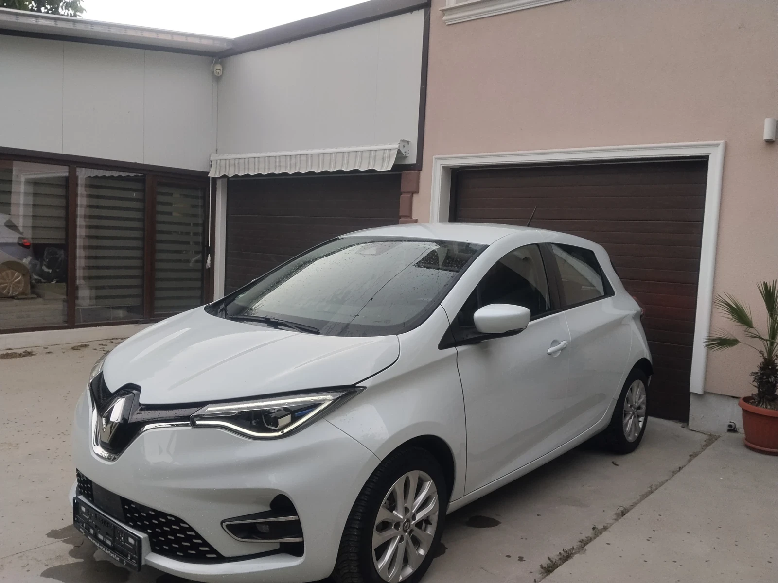 Renault Zoe CCS, снимка 3 - Автомобили и джипове - 54742134