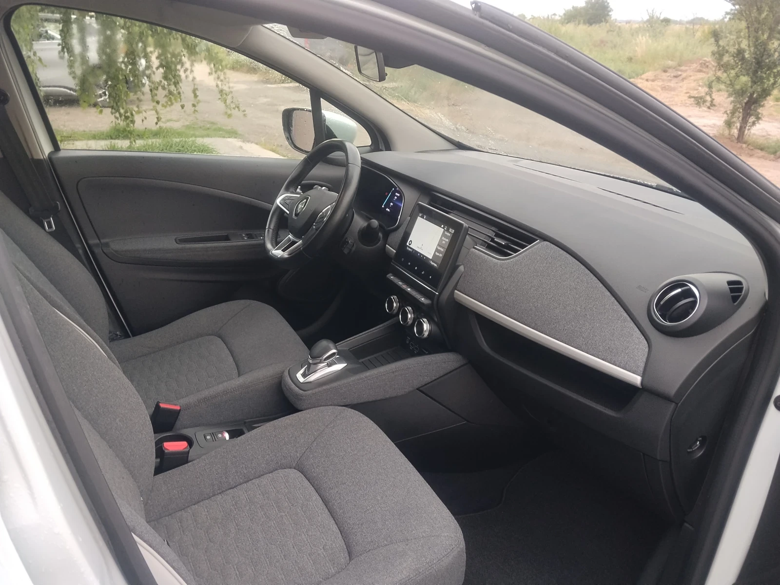 Renault Zoe CCS, снимка 12 - Автомобили и джипове - 54742134
