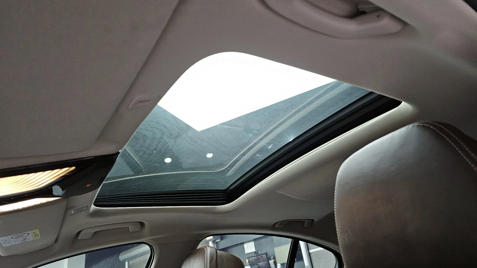 BMW 530 530i xDrive Luxury | HUD | DISTRONIC | VENTILATED , снимка 16 - Автомобили и джипове - 54755719