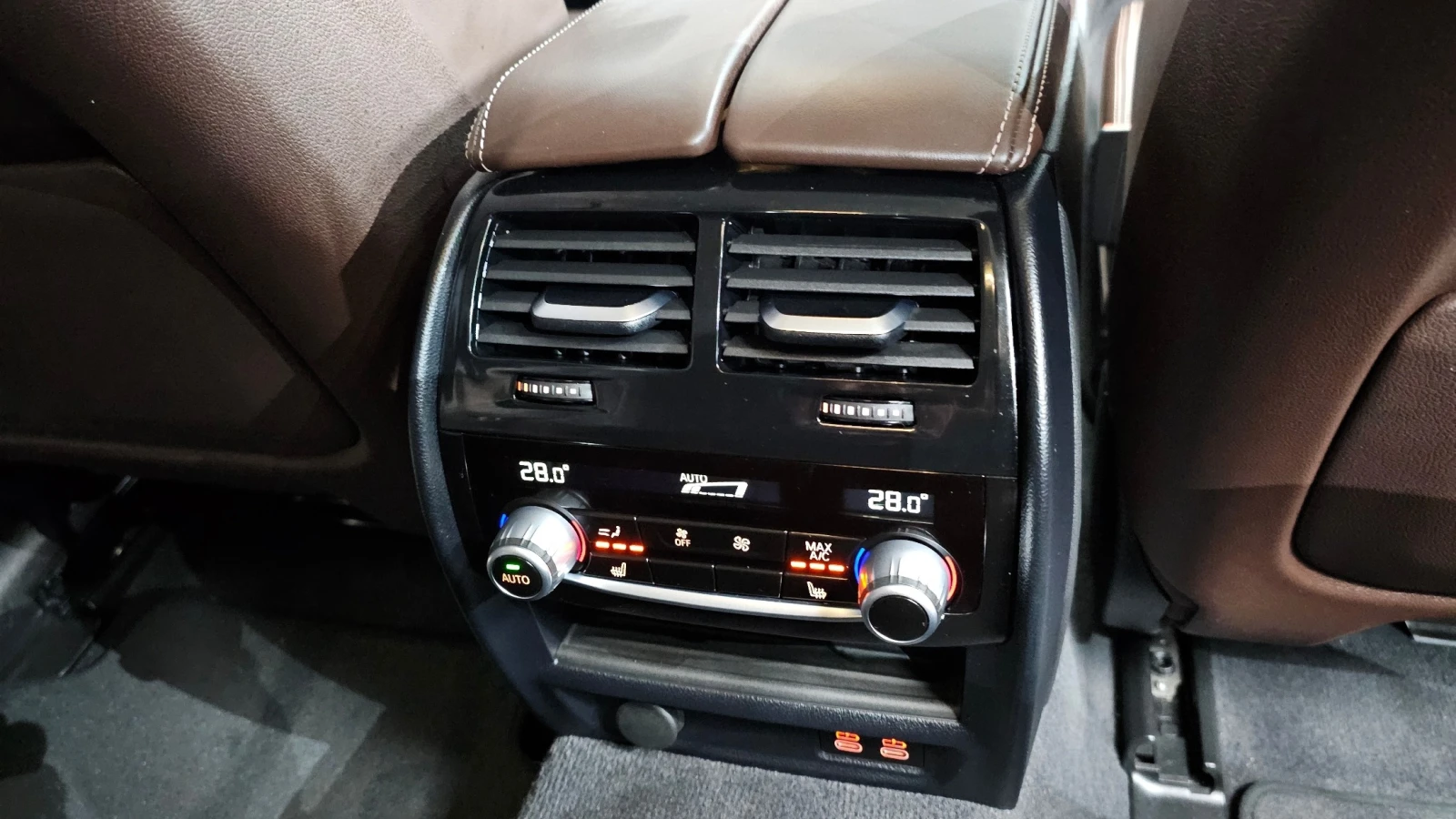 BMW 530 530i xDrive Luxury | HUD | DISTRONIC | VENTILATED , снимка 9 - Автомобили и джипове - 54755719
