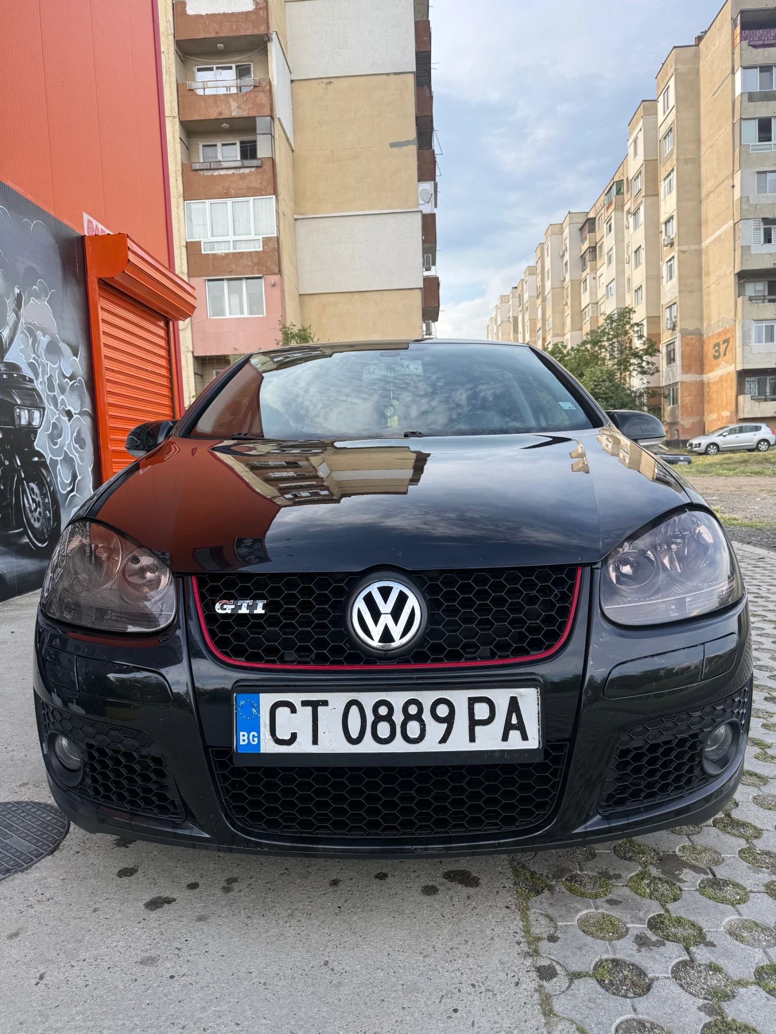 VW Golf, снимка 2 - Автомобили и джипове - 54767376