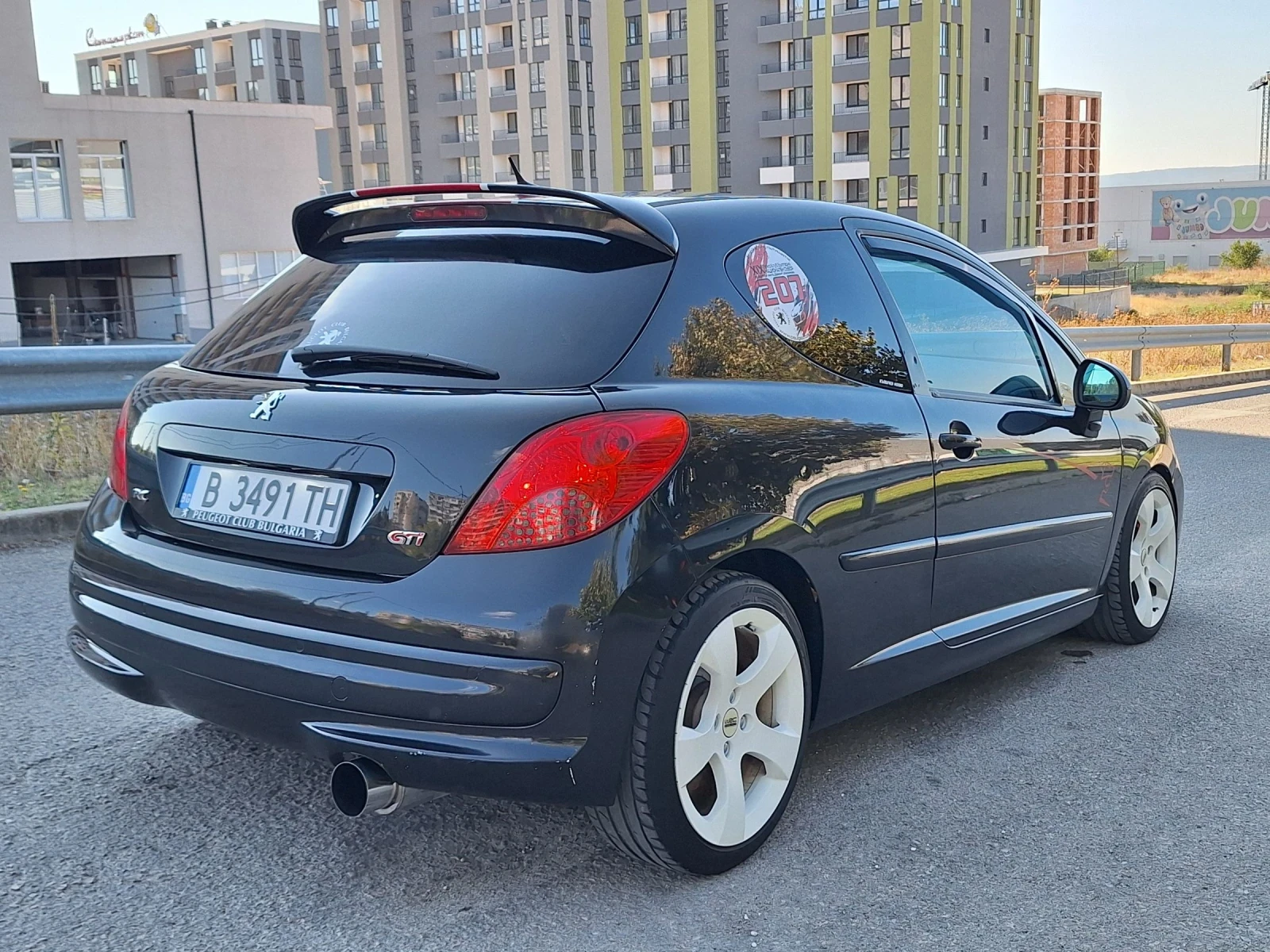 Peugeot 207 1.6 HDi Le Mans, снимка 4 - Автомобили и джипове - 54821531