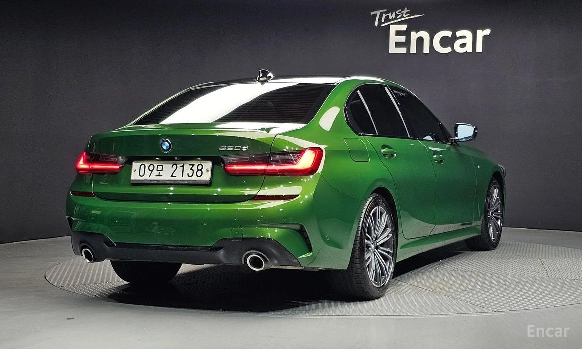 BMW 320, снимка 2 - Автомобили и джипове - 54995892